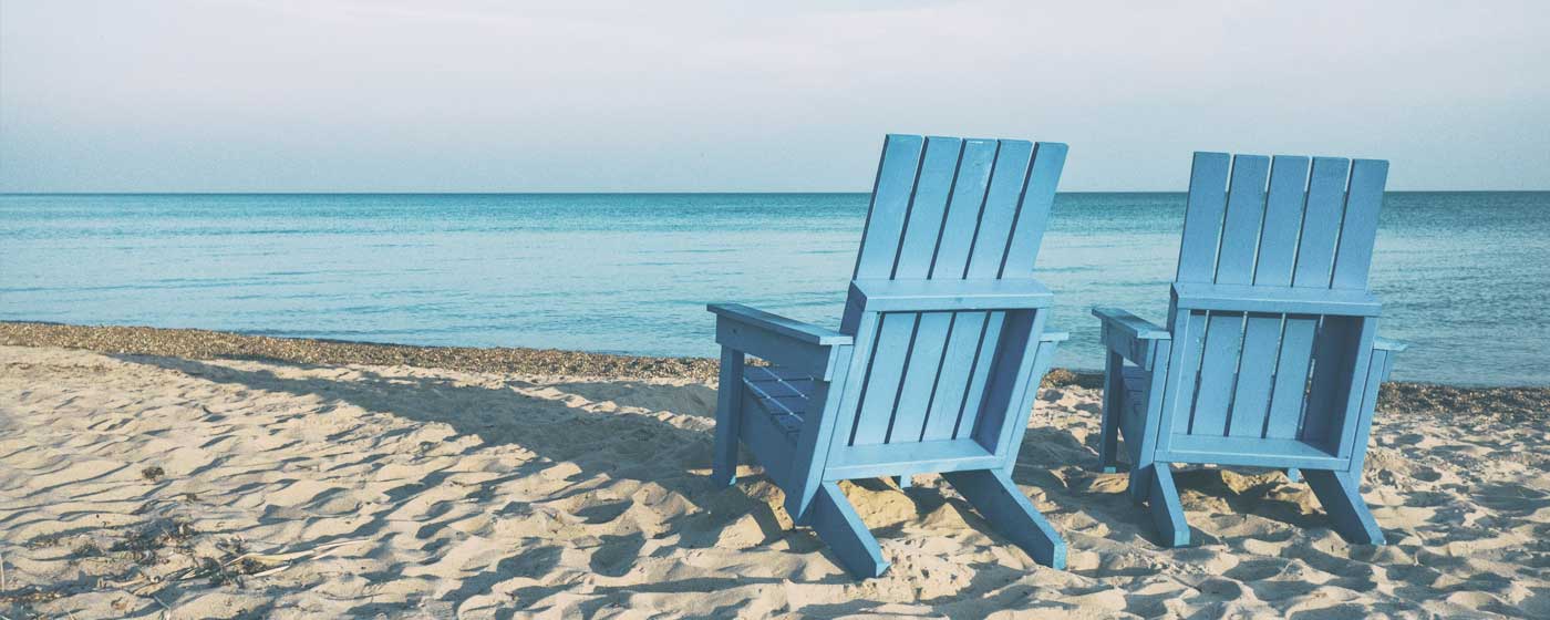 Wellness für Körper, Geist & Seele durch wohltuende Klänge der Klangschalen Wellness for your body, mind and soul through the pleasantly sounds of singing bowls